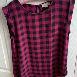 Loft Short Sleeve Top - Fuschia/Pink and Black Size XS